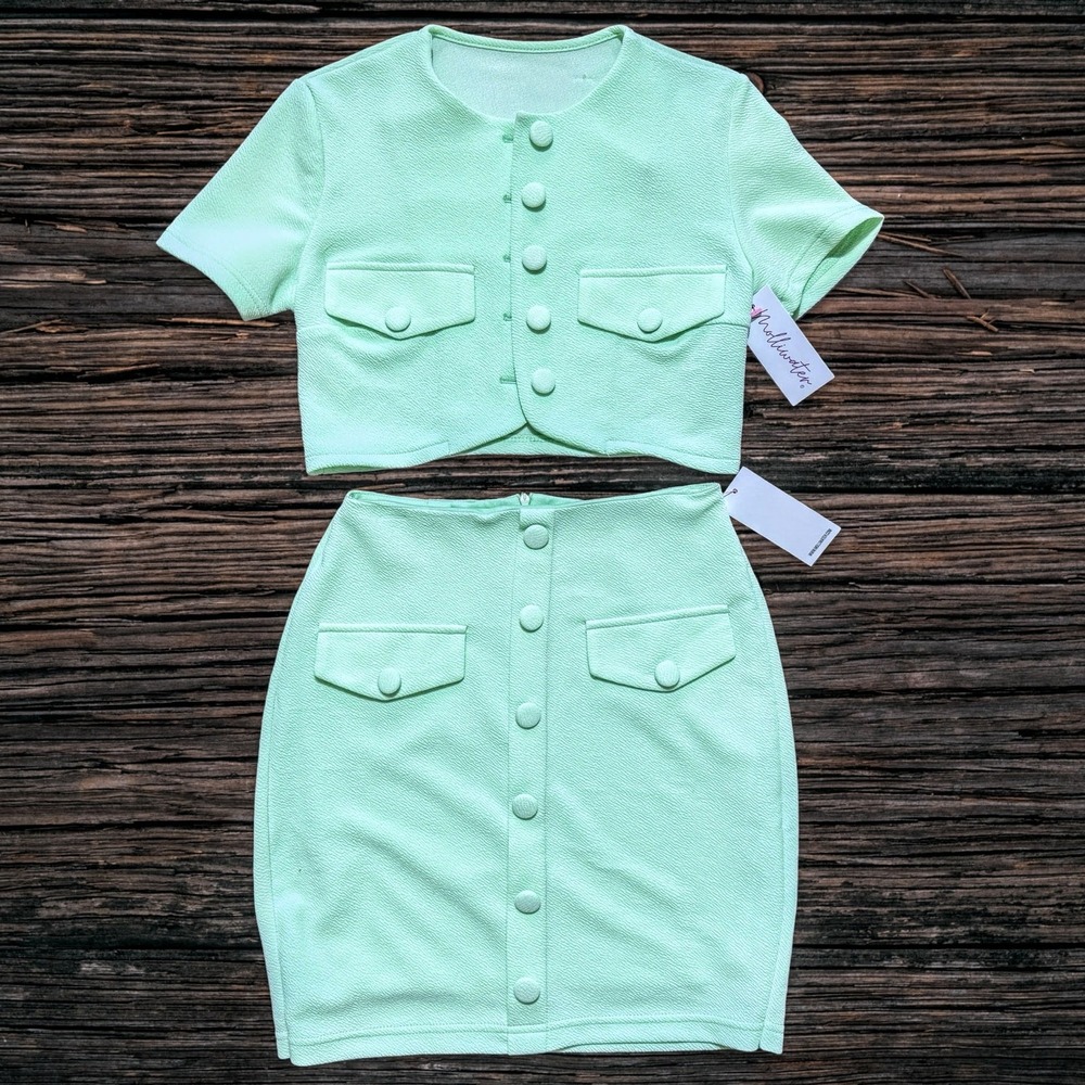 NWT XS Mint Green 2 Piece Mini Skirt Cardigan Set Retro Crop Y2k Trendy Vintage - Picture 2 of 7